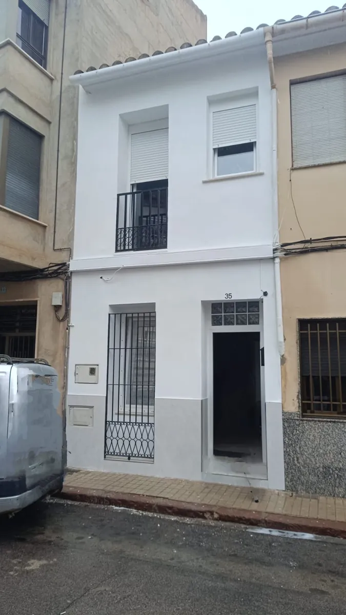 Vivienda rehabilitada por Subealto en Burriana, Castellón